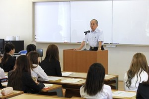 石川学長より激励の言葉